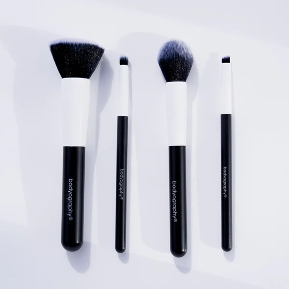 bodyography Mini Makeup Brush Set - Picture 2 of 4